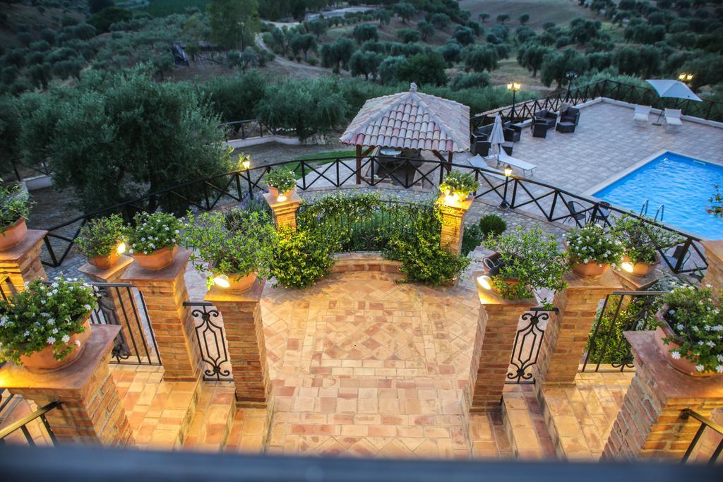 Le Colline Del Gelso-Masseria Mazzei Guest House Rossano Exterior photo